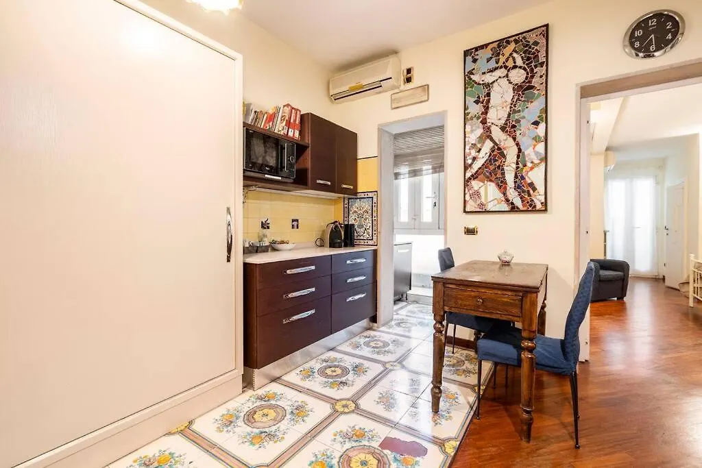 Araba Fenice Apartments - Bari Centro 0*,  Italy