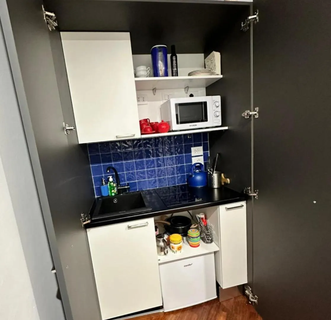 Araba Fenice Apartments - Bari Centro Italy